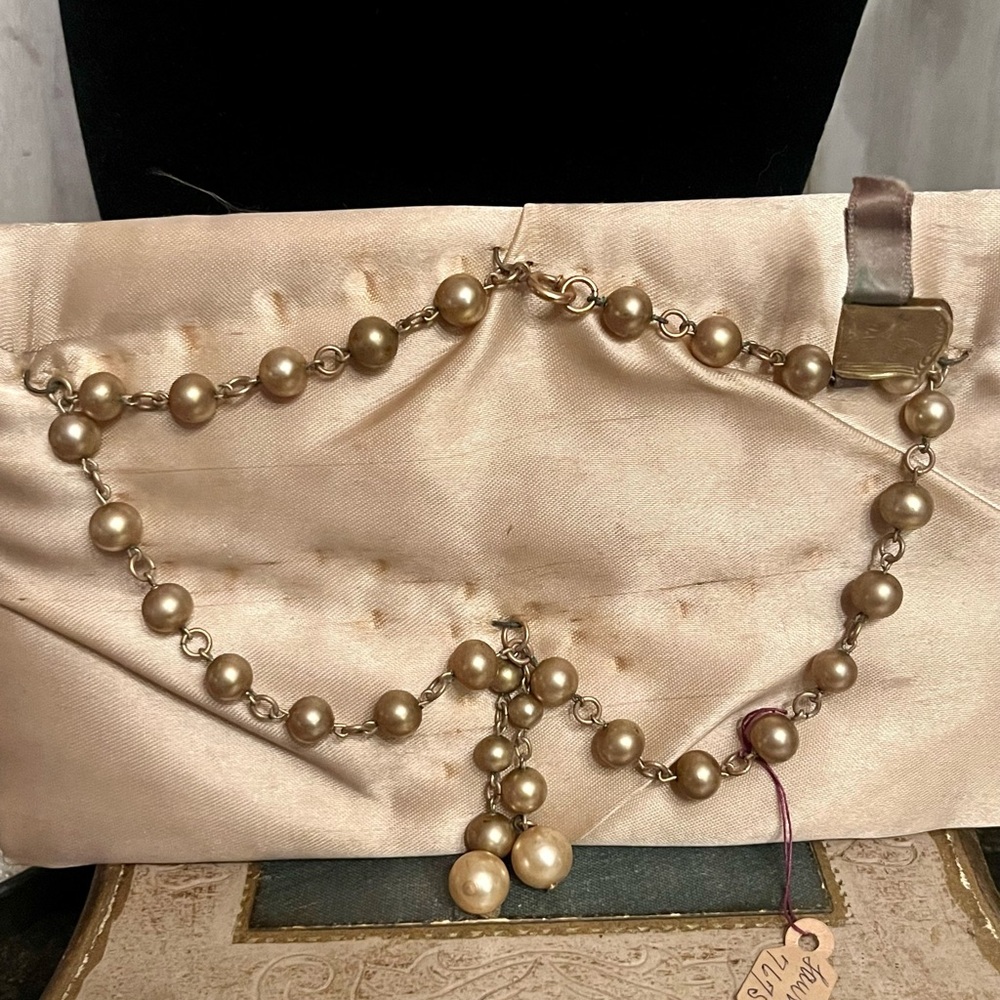 Elegant Gold Faux Pearl Necklace Vintage